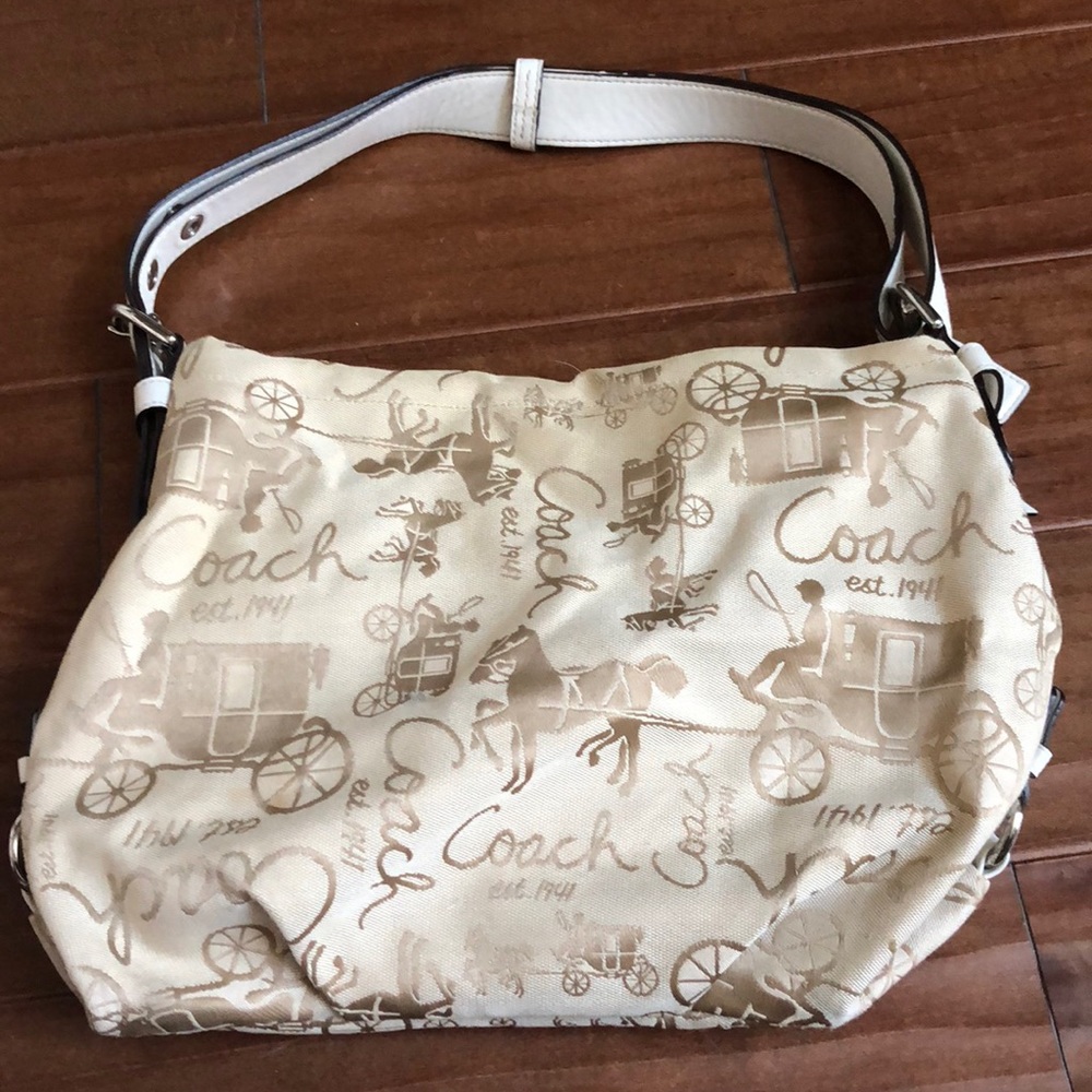 Coach Signature over the shoulder bag